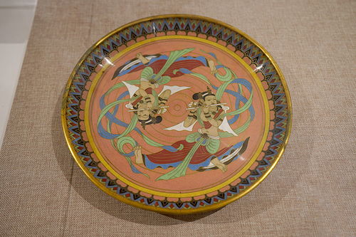 時隔70年再現 百余民間美術工藝品齊聚清華，傳承與創新并行